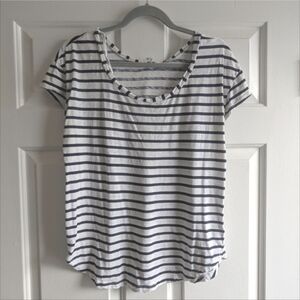 Splendid Scoop Neck Navy & White Striped Short Sleeve Tee 100% Supima Co…